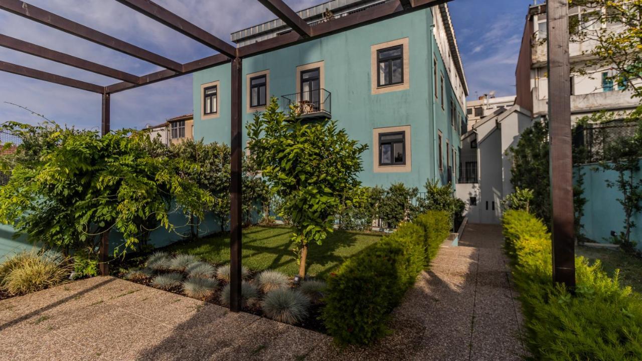 Lovelystay - Downtown Studio With Pool, Ac And Balcony Porto Exterior photo